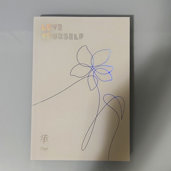 Love Yourself Her Album - White - Picture 4 of 9